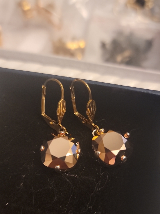 dw designs by Diana Jewelry - Amazing Vintage Style Earrings